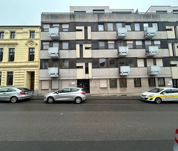 Großzügige 2-Zimmer-Wohnung mit umlaufenden Balkon, Terrasse und mo... - Photo 1