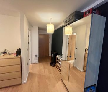 1 Bed Flat, Marco Island, NG1 - Photo 5