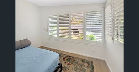 Spacious Four-Bedroom Home in Peaceful Bensville Setting - Photo 3