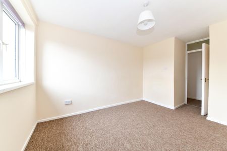 Ingram Crescent East - Photo 4