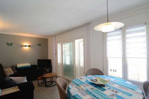 Carrer del Port - Photo 1