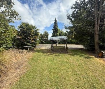 Quiet Living Surrounded by Vineyards - Photo 3