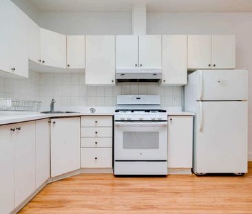 For Lease - 58 Bellevue Avenue Unit# #Main, Toronto, Ontario - Photo 2