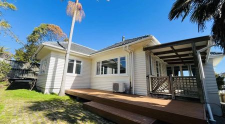 Charming 3 Bedrooms House in Albany - Photo 5