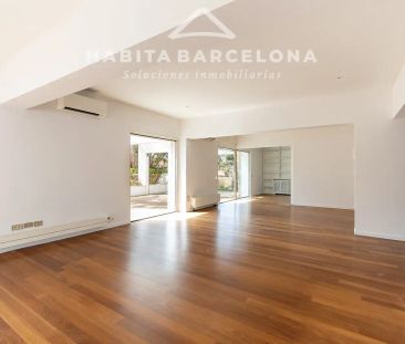 Barcelona - Photo 3