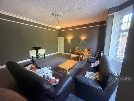 2 bedroom flat to rent - Photo 1