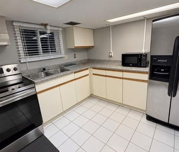 For Lease - 1352 LINCOLN, Windsor, Ontario - Photo 1