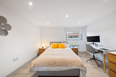 2 Bed Flat, Castle Street, RG1 - Photo 2