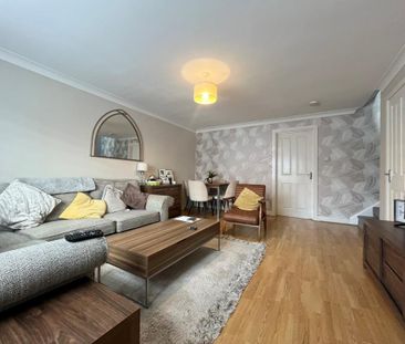 3 bedroom semi-detached house to rent - Photo 3