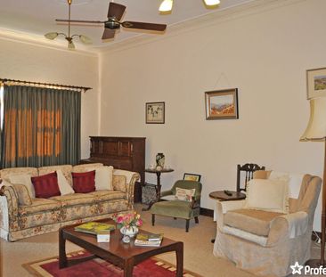 CHARACTER COTTAGE - Photo 1