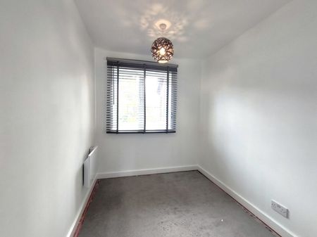 2 bedroom Apartment - Kerr Close, Knebworth - Photo 2