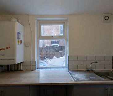 1 bedroom flat to rent - Photo 6
