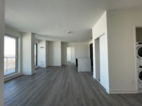 NEXT2 AT ELGIN EAST: BAYVIEW & ELGIN MILLS (2 DAVID EYER RD) AD#101327 - Photo 1