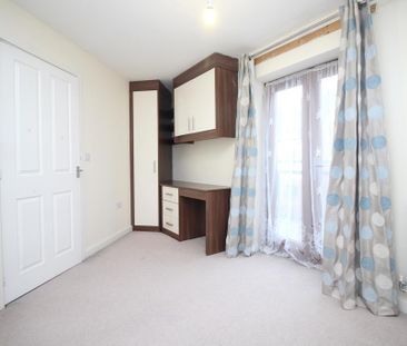 3 bedroom semi-detached house to rent - Photo 3