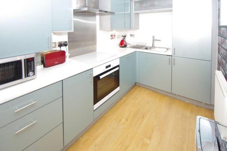 2 bedroom flat to rent - Photo 3