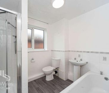 St Davids Grove, Lytham St Annes, Lancashire, FY8 - Photo 5