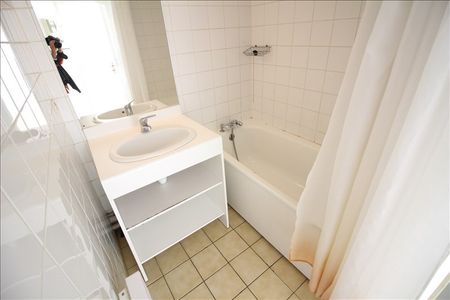 Location Appartement 2 pièces 27m² - Photo 4