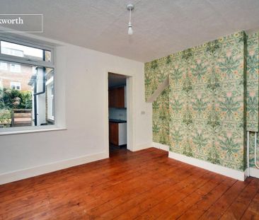 2 bedroom end of terrace house to rent - Photo 3