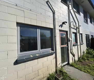 Home on Huxley - Photo 5