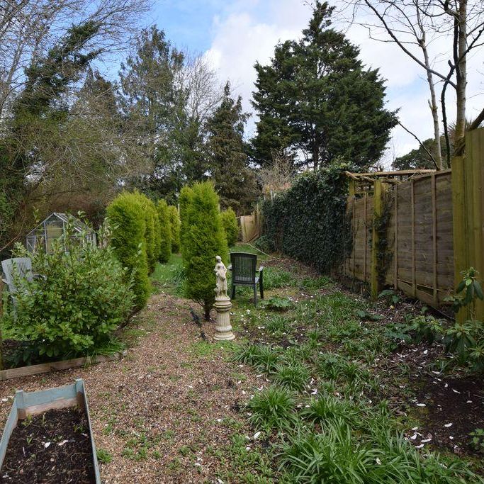 2 bedroom cottage to rent - Photo 1