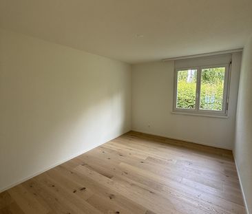 4.5 Zimmerwohnung in Winkel - Photo 4