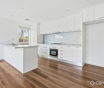 Comfortable Living in a Convenient Location - Photo 4