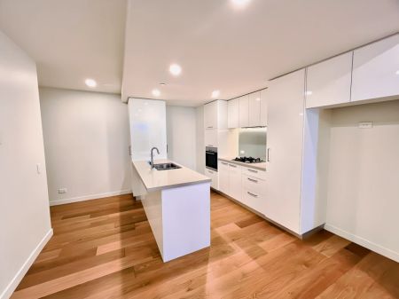 2 bed 2 bath-10906 - Photo 4