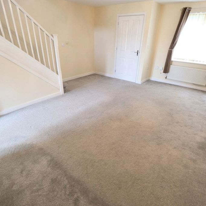 3 bedroom end of terrace house to rent - Photo 1