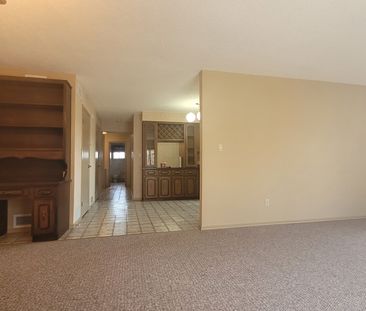 For Lease - 325 Fairview Drive Unit# 3, Brantford, Ontario - Photo 3