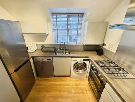 2 bedroom maisonette to rent - Photo 5