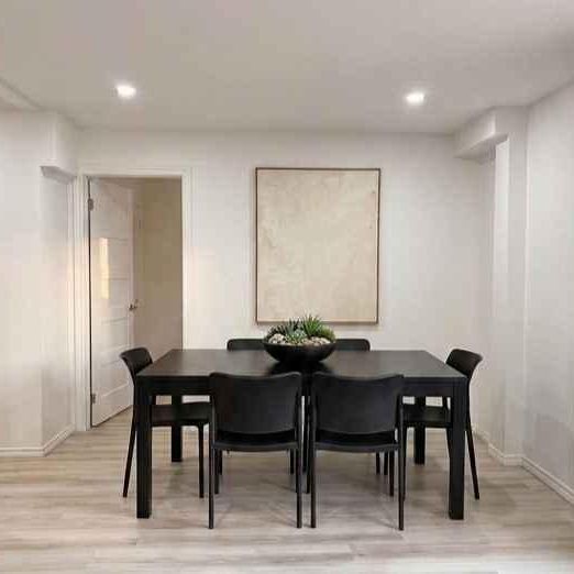 5 1/2 MAINFLOOR - 3 Bedroom 1 Bathroom-Everything Included / 5 1/2 AU RDC - 3 chambres, 1 salle de bains-Tout Inclue - Photo 1