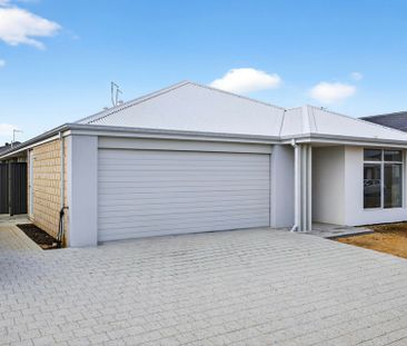 Contemporary 2-Bedroom Unit - Dual-Living Home - Photo 4