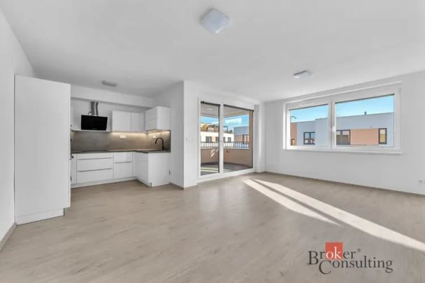 Pronájem bytu 2+kk 64 m - Fotografie 1