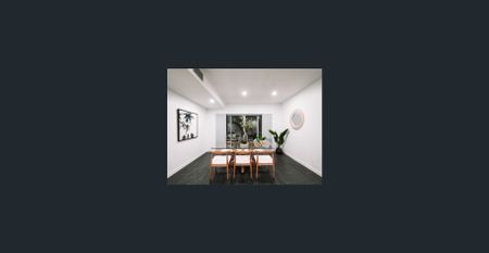 Near New - City Living - Photo 4