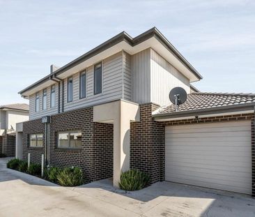 2/27 Surrey Street, Pascoe Vale VIC 3044 - Photo 4
