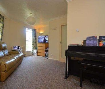 Bedroom T Floor In Godalming, GU7 - Photo 2