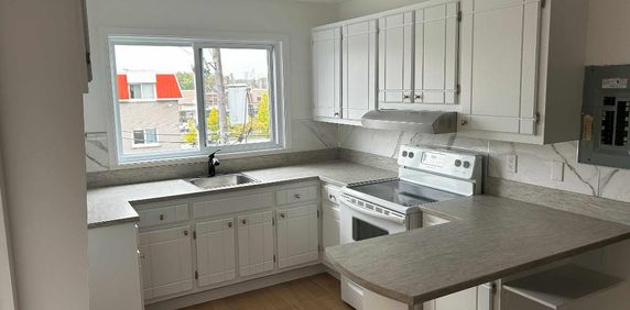 Appartement 5 ½ * DÉJÀ LOUÉ * - Photo 2