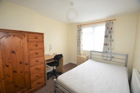 5 bedroom terraced house to rent - Photo 3