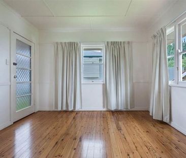 Well-Presented Home with Space, Light & Character - Photo 2