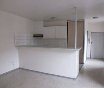 Location appartement t1 bis 2 pièces 33 m² à Villefranche-de-Rouergue (12200) - Photo 2