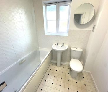 2 bedroom end of terrace house to rent - Photo 6