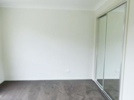Neat 2-Bedroom Duplex - Water included - Photo 2