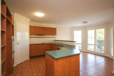 5 Neptune Street, 4300, Springfield Lakes Qld - Photo 4