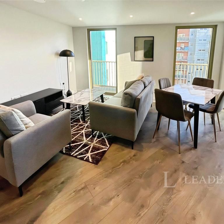 2 bedroom flat to rent - Photo 1