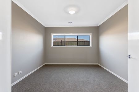 Everything At Your Doorstep - Photo 2