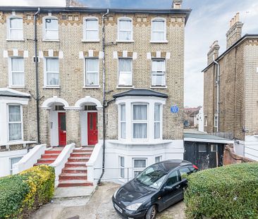 Pendennis Road, Streatham Hill, SW16 2SS - Photo 3