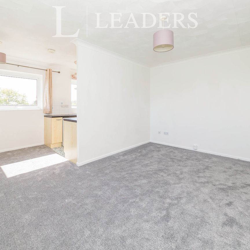 1 bedroom apartment to rent Silverdale Road, Burgess Hill, West Sussex, RH15 - Photo 1