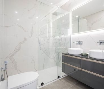 2 room luxury Flat for rent in Cascais, Portugal - Photo 3
