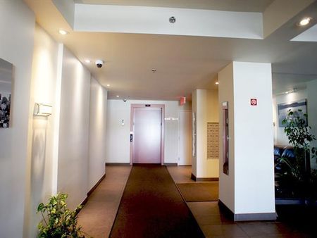 930 Boul. Marcel Laurin - Photo 3