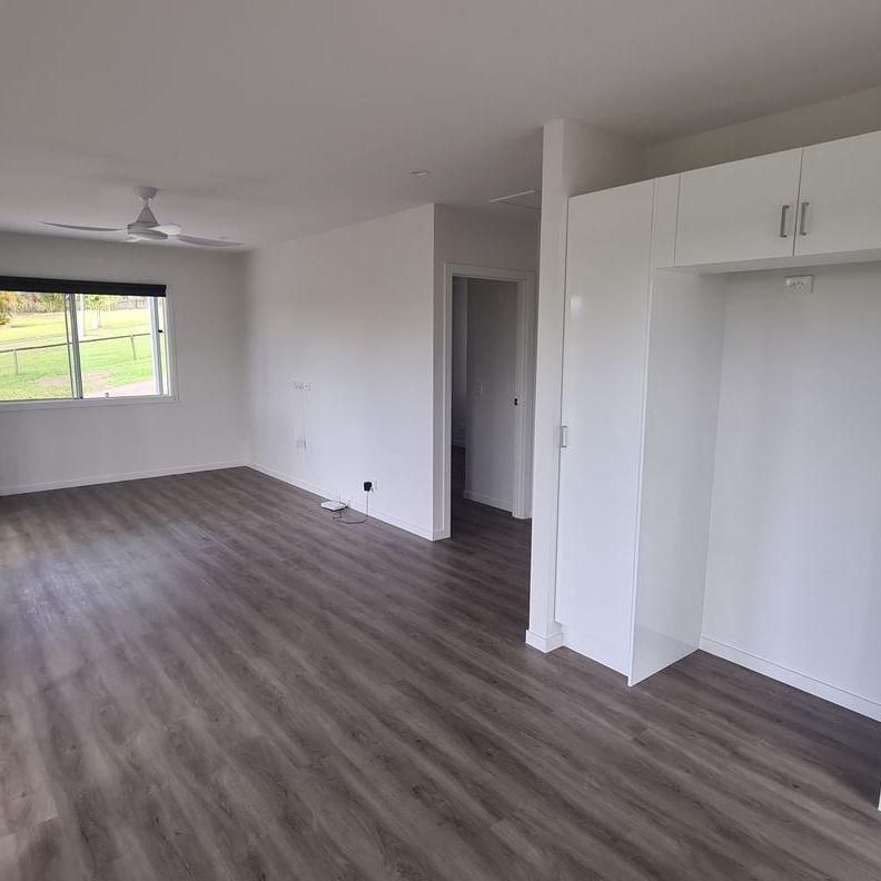 Peaceful & Private 2 Bedroom Home - Photo 1